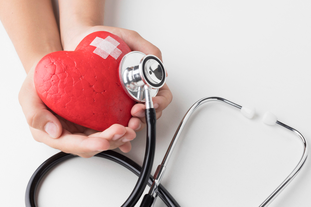 Consulta médica para avaliação pré-operatória com foco em segurança cirúrgica.
